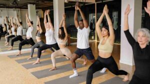 Leia mais sobre o artigo Yoga e a Saúde Mental: Uma Jornada Transformadora